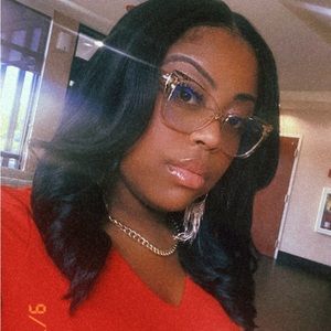 Meet your Posher, Amber